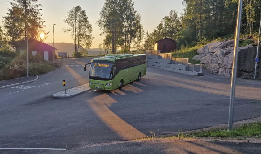 Bilde av 91-bussen i Svelvik.